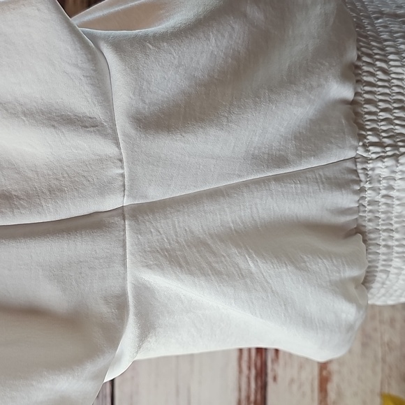 NEW COTTON ON WHITE 3/4 SLEEVE PULLOVER ELASTIC WAIST CROP TOP - Picture 4 of 12